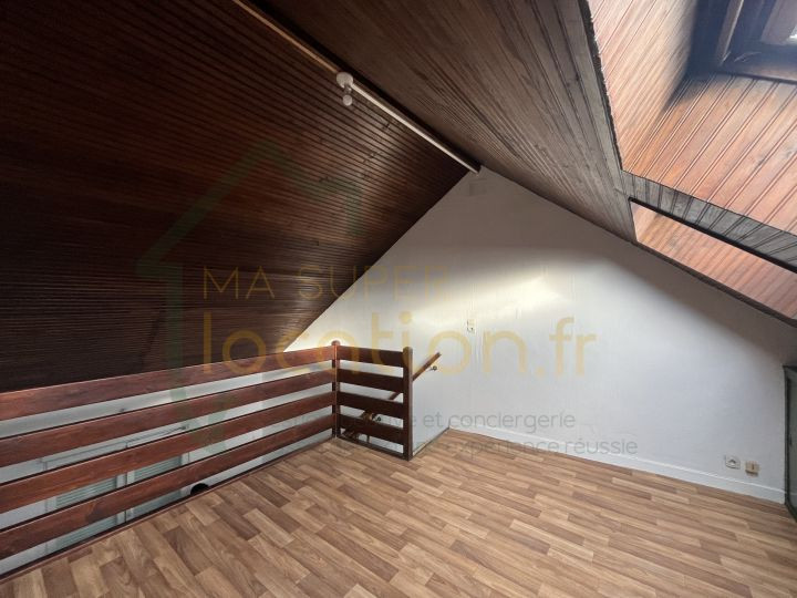 
                                                Location
                                                 T2 proche de la gare de SAINT-QUENTIN