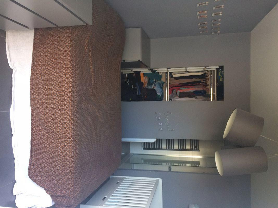 
                                                Location
                                                 T2 récent et lumineux