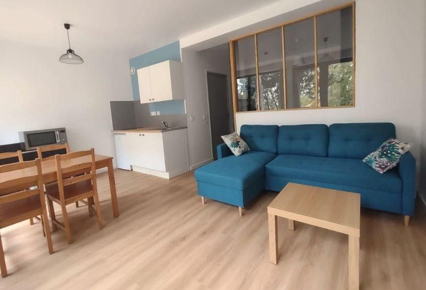 
                                                Location
                                                 T2 récent meublé avec terrasse privée vue sur parc