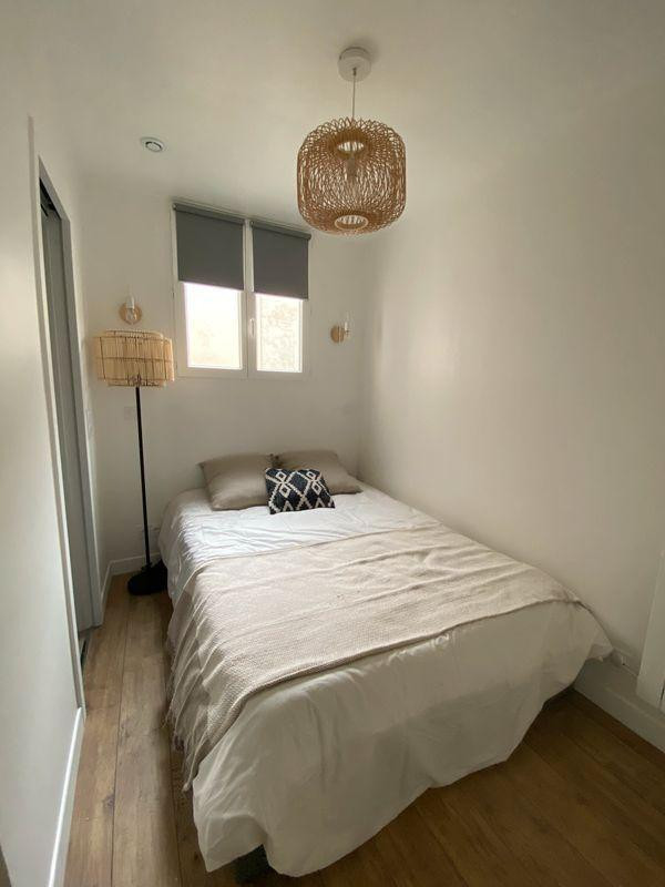 
                                                Location
                                                 T2 refait à neuf - Paris 17