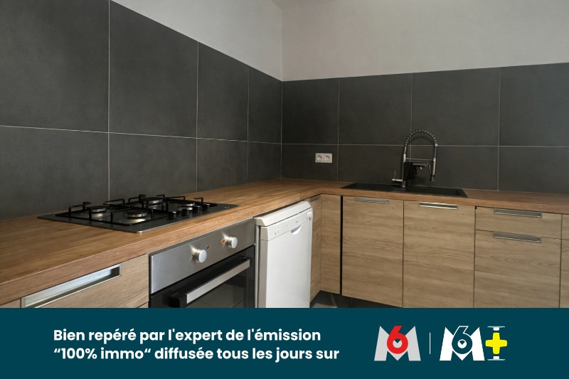 
                                                Vente
                                                 T2 rénové 39m2 - TOULON OUEST - EXTERIEUR