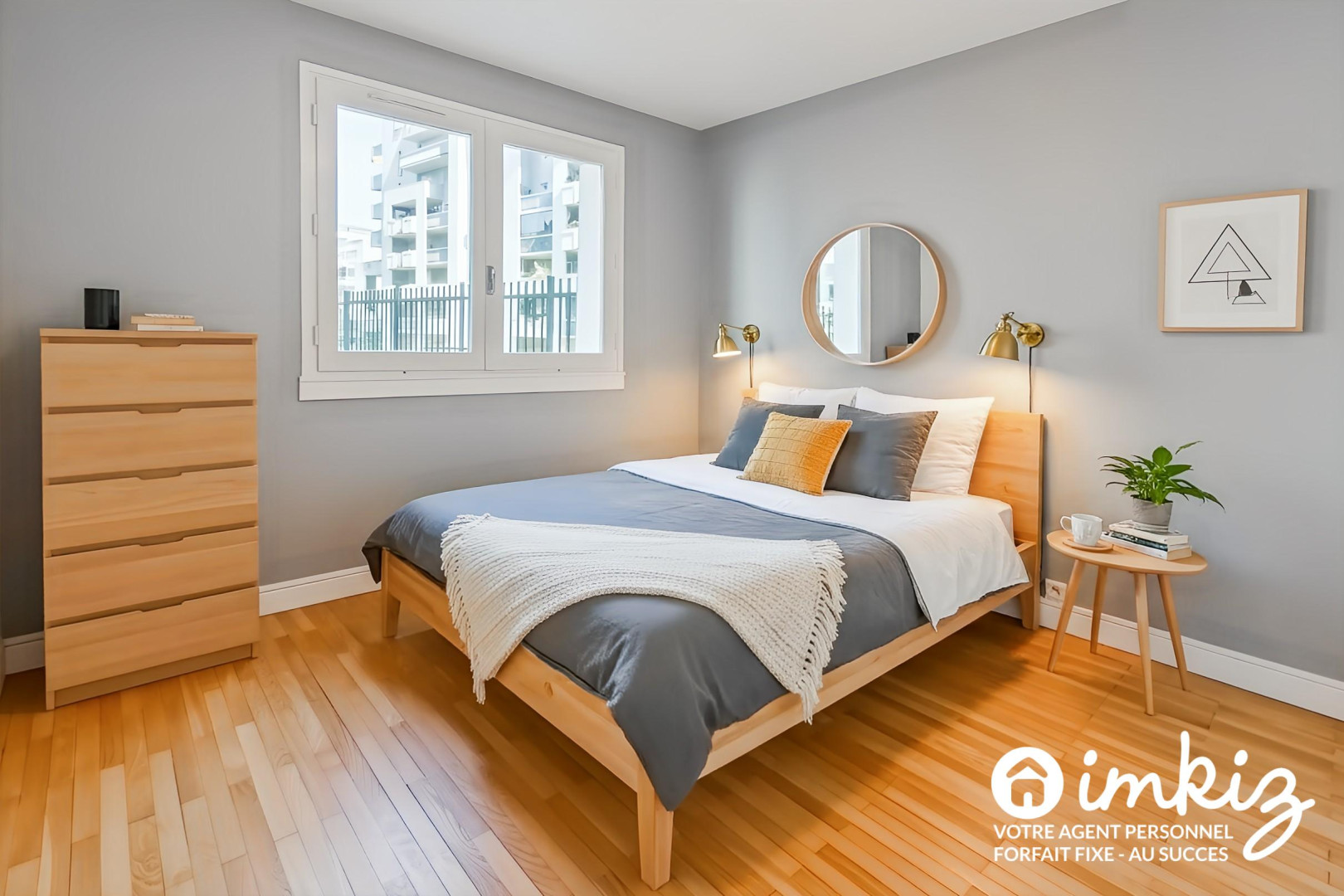 
                                                Vente
                                                 T2 rénové de 48m² au calme avec loggia et parking