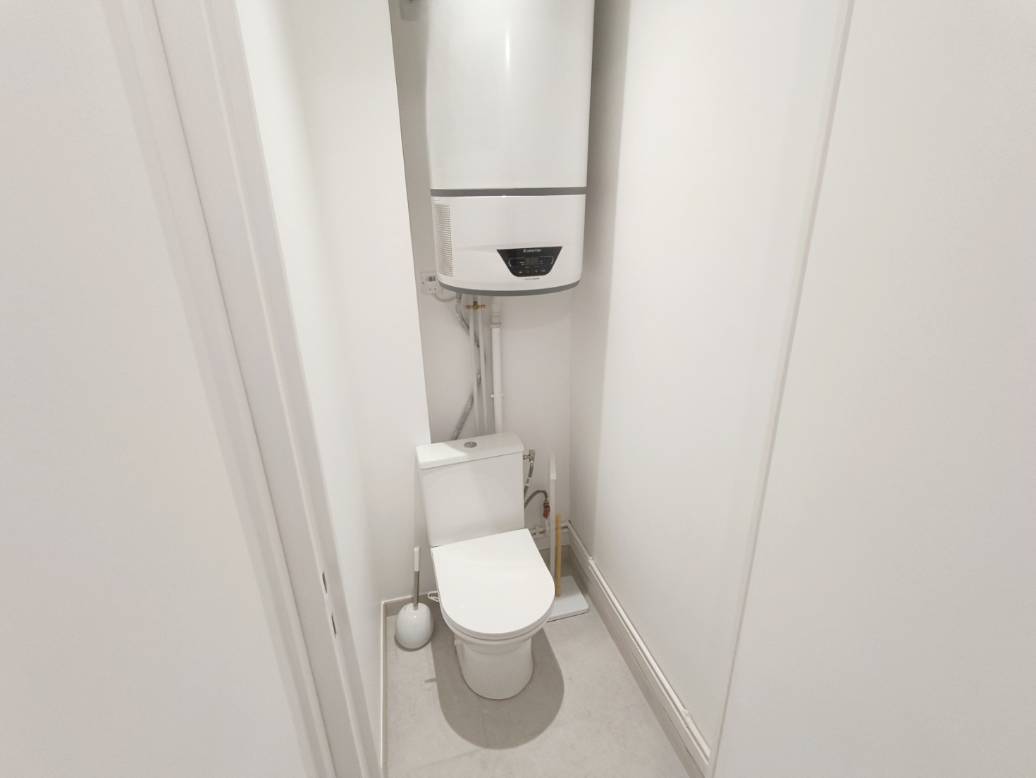 
                                                Location
                                                 T2 rénové et meublé avec cour