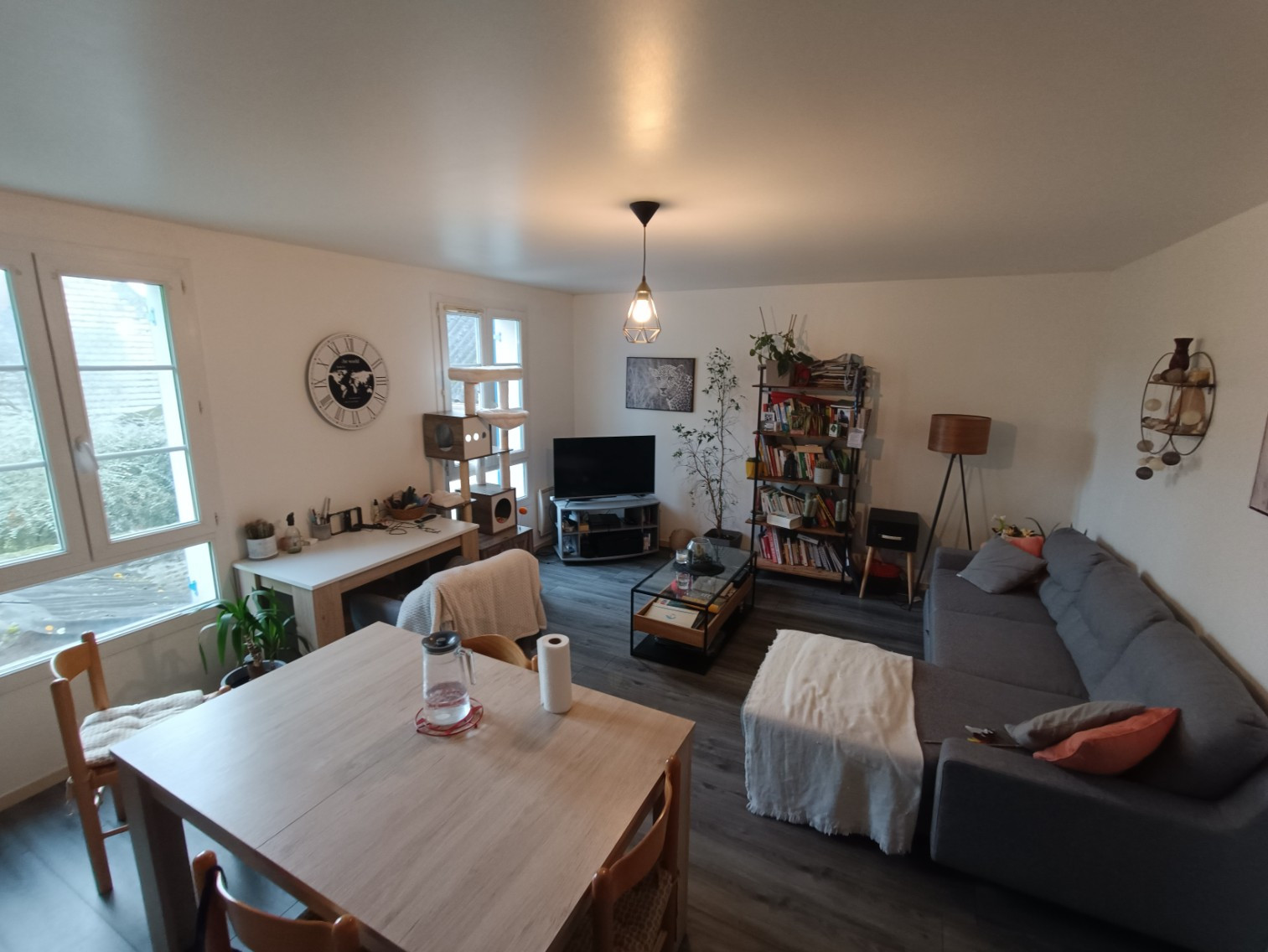
                                                Location
                                                 T2 résidence privée parking St Pierre