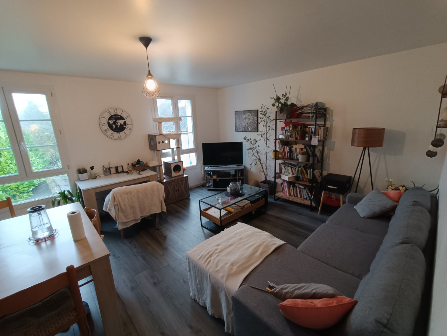 
                                                Location
                                                 T2 résidence privée parking St Pierre