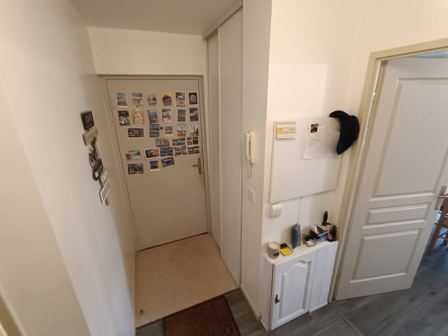 
                                                Location
                                                 T2 résidence privée parking St Pierre