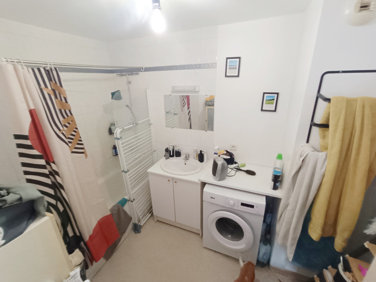 
                                                Location
                                                 T2 résidence privée parking St Pierre