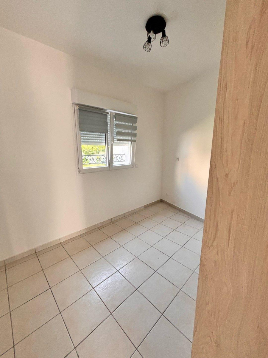 
                                                Location
                                                 T2 Rosny sous Bois proche transport