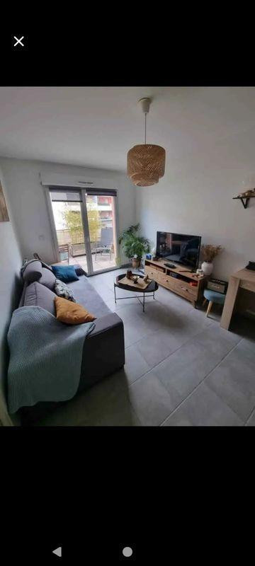 
                                                Location
                                                 T2 saint Julien 13012