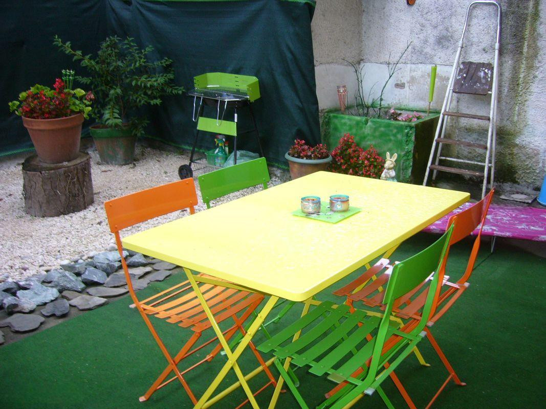 
                                                Location
                                                 T2 terrasse et parking