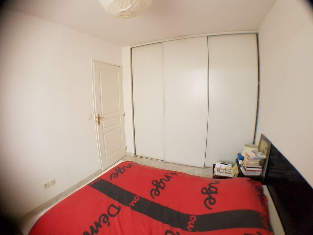 
                                                Location
                                                 T2 TERRASSE + PARKING St JULIEN 13012