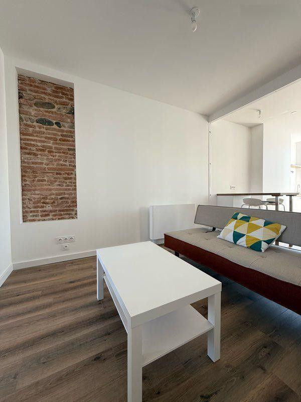
                                                Location
                                                 T2 Toulouse rénové