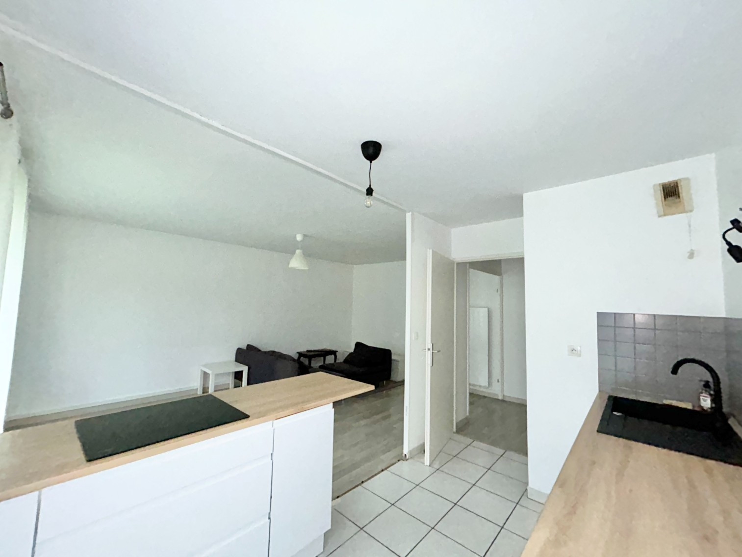 
                                                Location
                                                 T2 Vallée des vignes Amiens 48m2