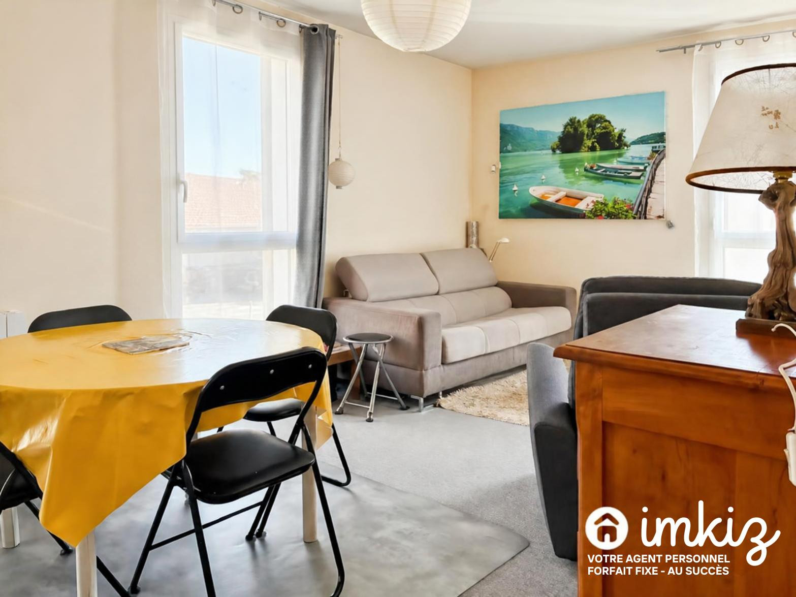
                                                Vente
                                                 T2 Vernaison centre avec garage