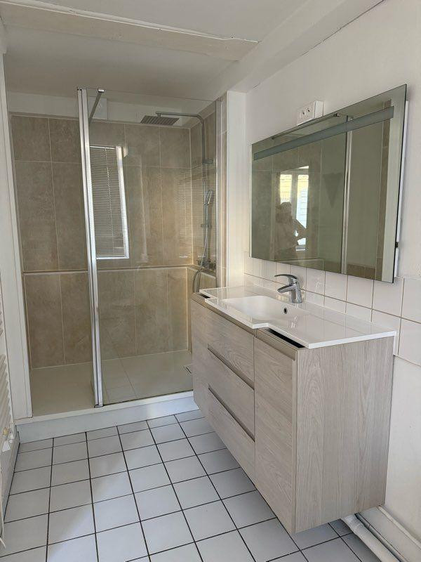 
                                                Location
                                                 T2 Vieux Lille