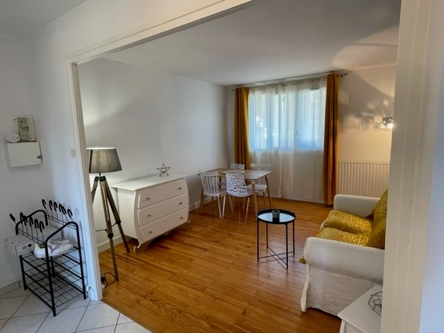 
                                                Location
                                                 T3 - 3 Rue André Abry, (Cours de la Libération)