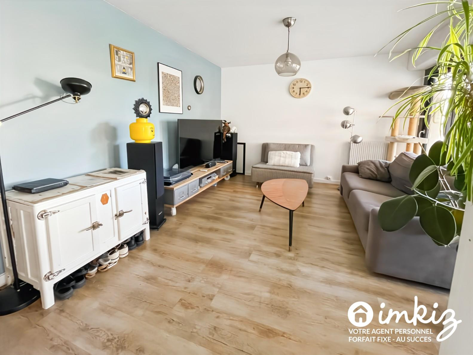 
                                                Vente
                                                 T3/4 76 m² , Terrasse Sud, piscine