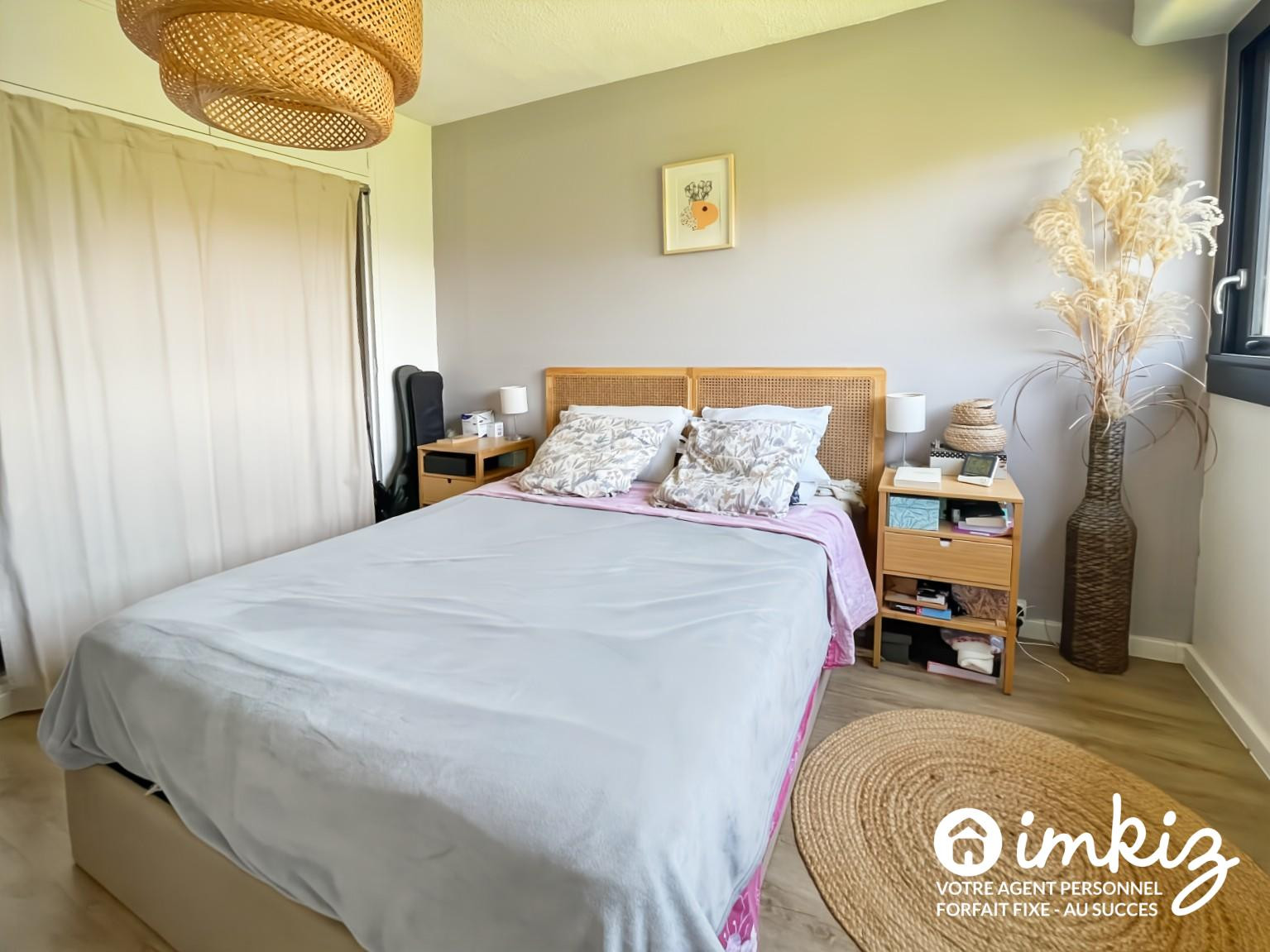 
                                                Vente
                                                 T3/4 76 m² , Terrasse Sud, piscine