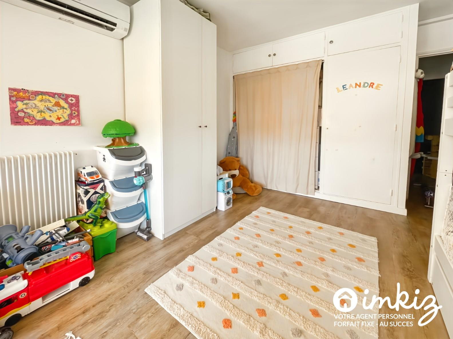 
                                                Vente
                                                 T3/4 76 m² , Terrasse Sud, piscine