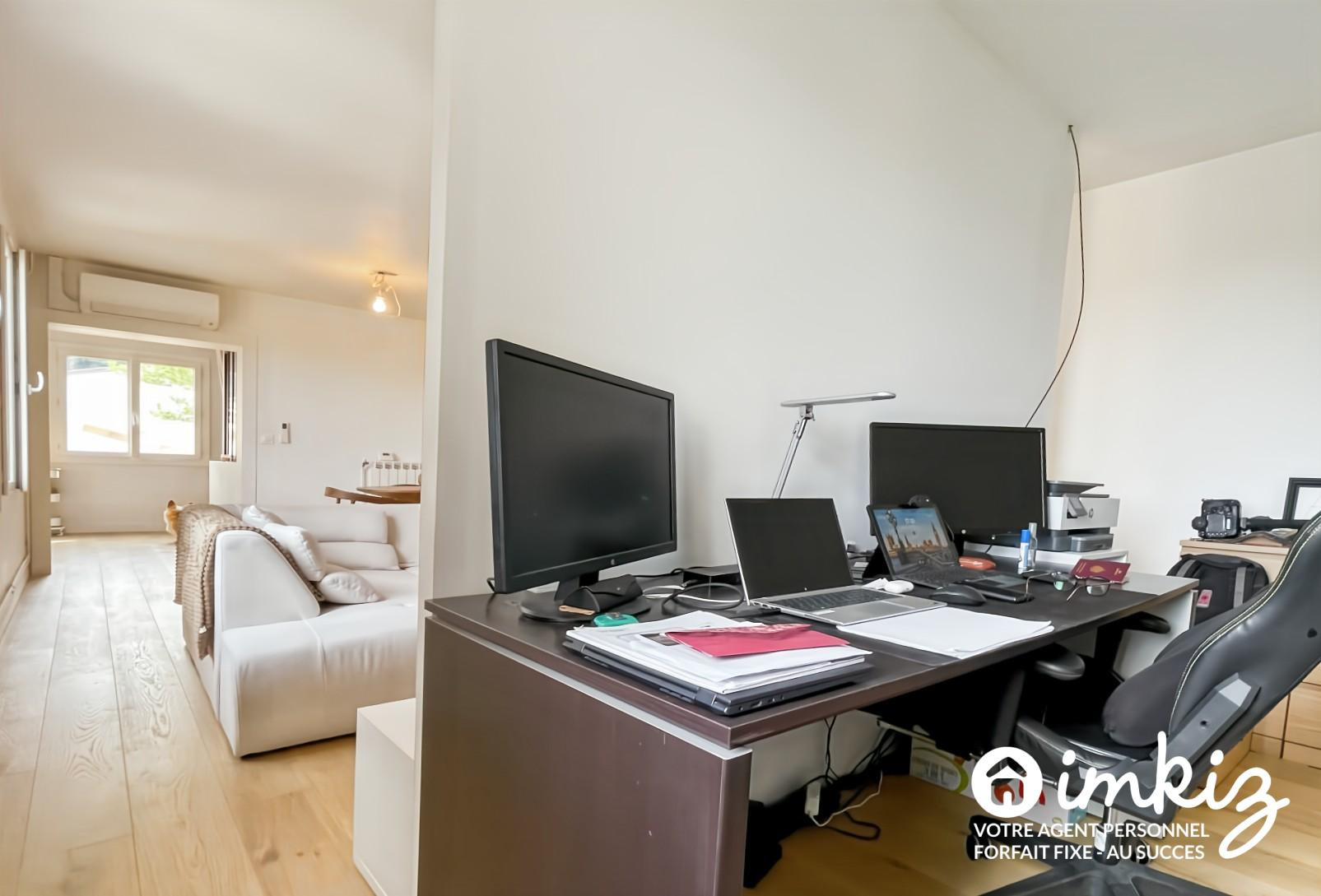 
                                                Vente
                                                 T3/4 entièrement rénové à Saint-Orens / Marqueille