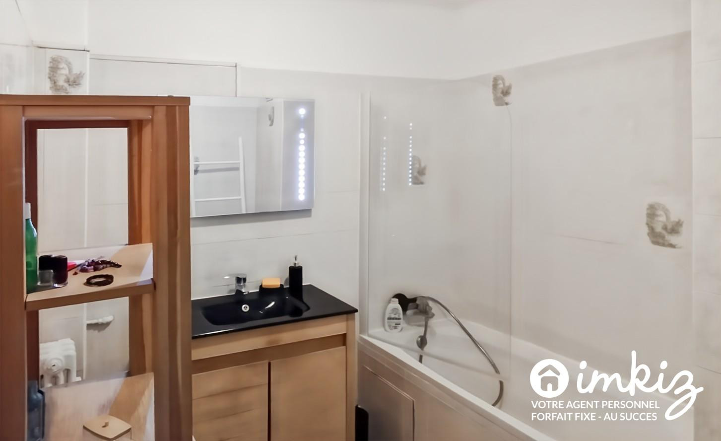 
                                                Vente
                                                 T3/4, terrasse Sud