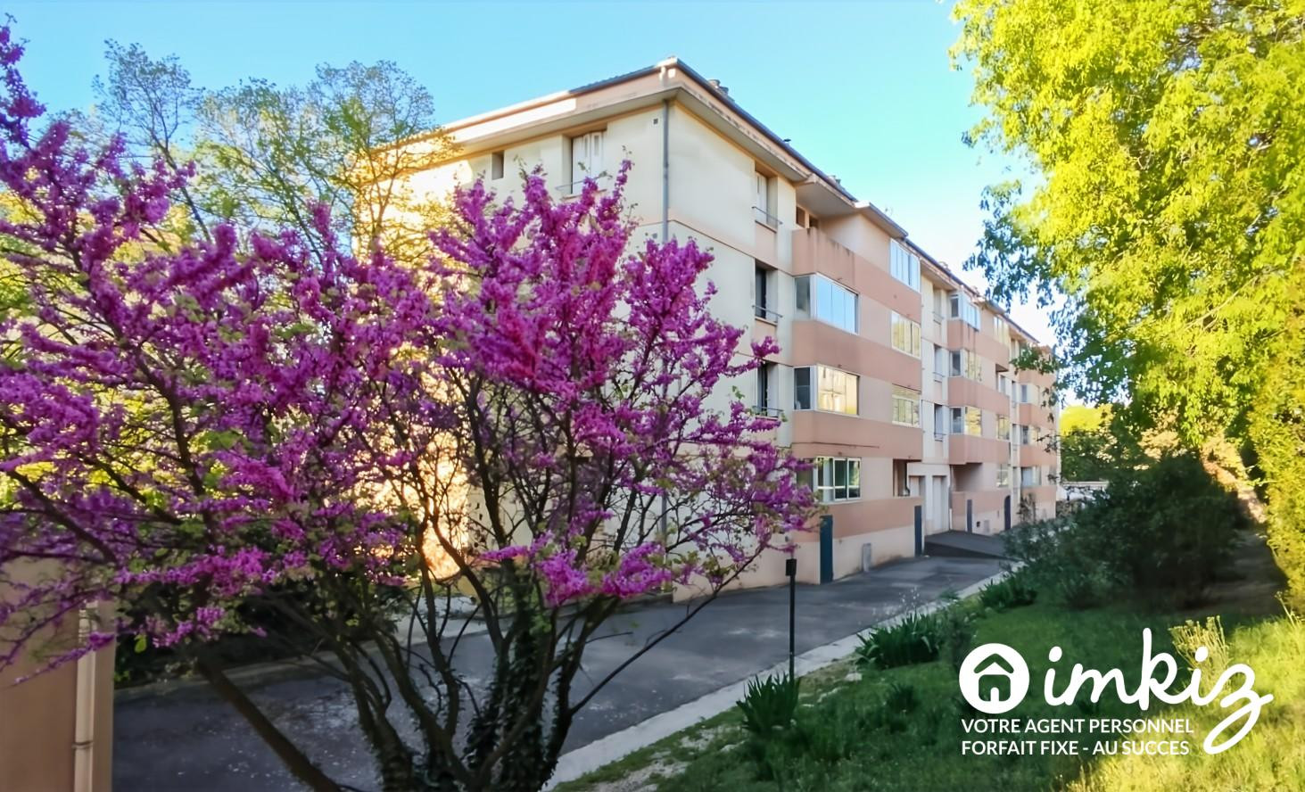 
                                                Vente
                                                 T3/4, terrasse Sud