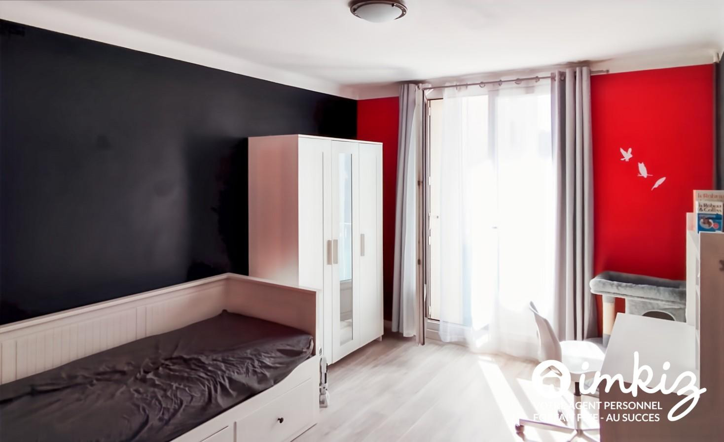 
                                                Vente
                                                 T3/4, terrasse Sud