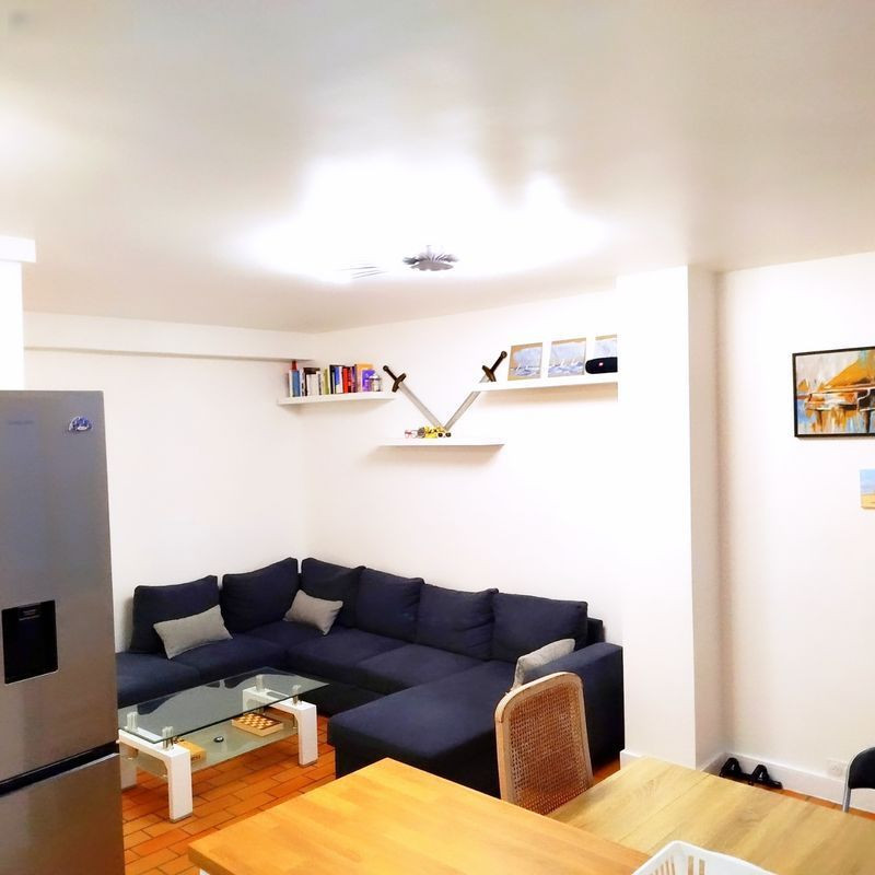 
                                                Location
                                                 T3 55m² meublé lumineux Paris 18ème