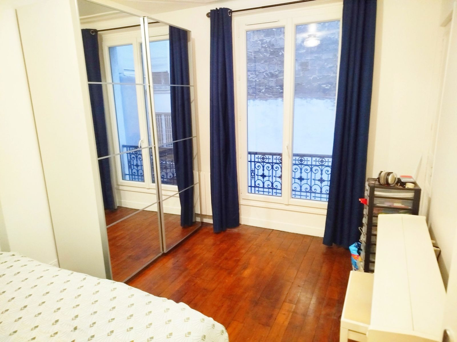 
                                                Location
                                                 T3 55m² meublé lumineux Paris 18ème