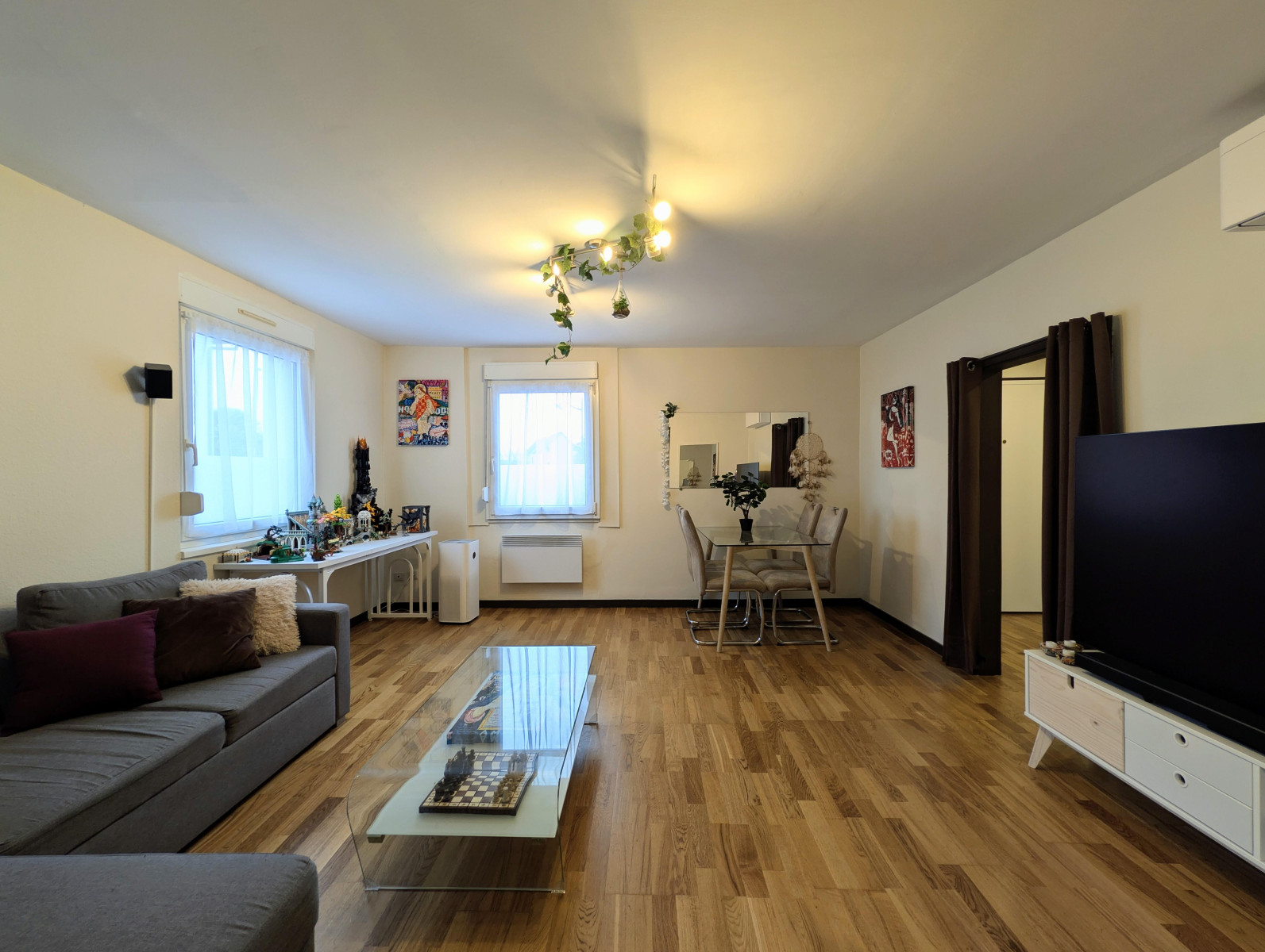 
                                                Vente
                                                 T3  65m² traversant en RDC, luminosité et confort