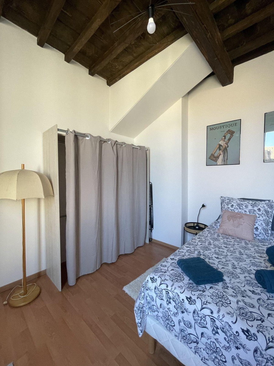 
                                                Location
                                                 T3 80m2 Lumineux Spacieux AU CŒUR D'ARLES