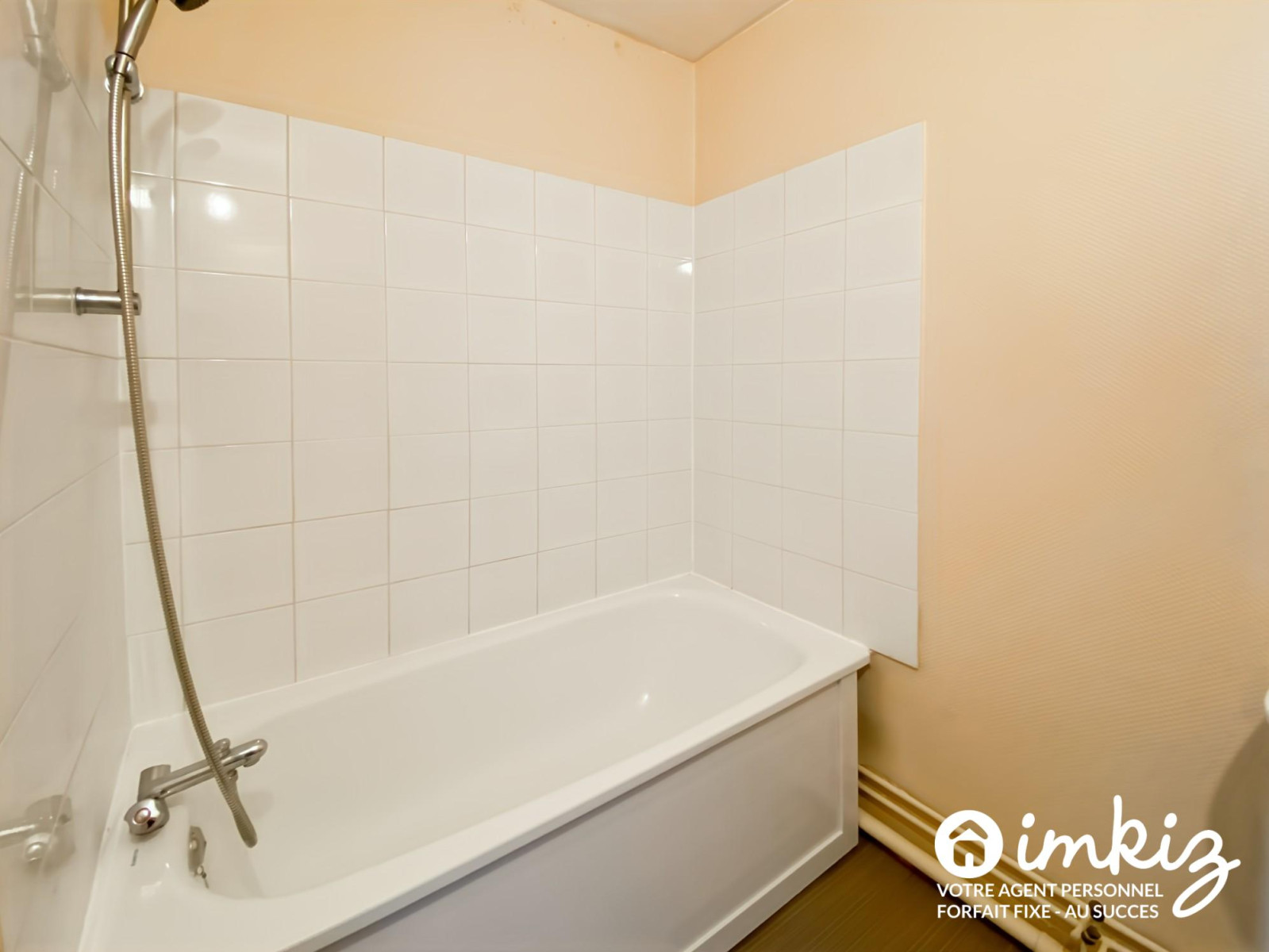 
                                                Vente
                                                 T3 à Marseille 9ème arrondissement, limite 8ème