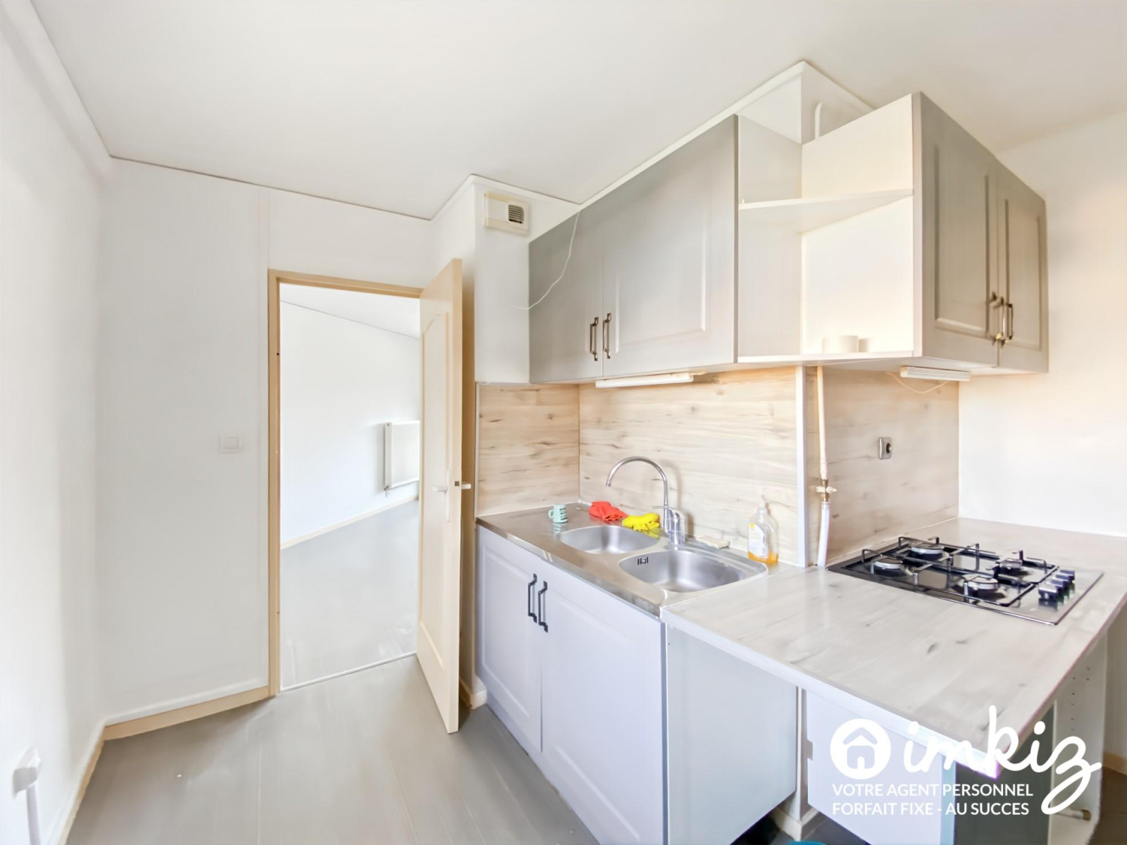 
                                                Vente
                                                 T3 à Marseille 9ème arrondissement, limite 8ème