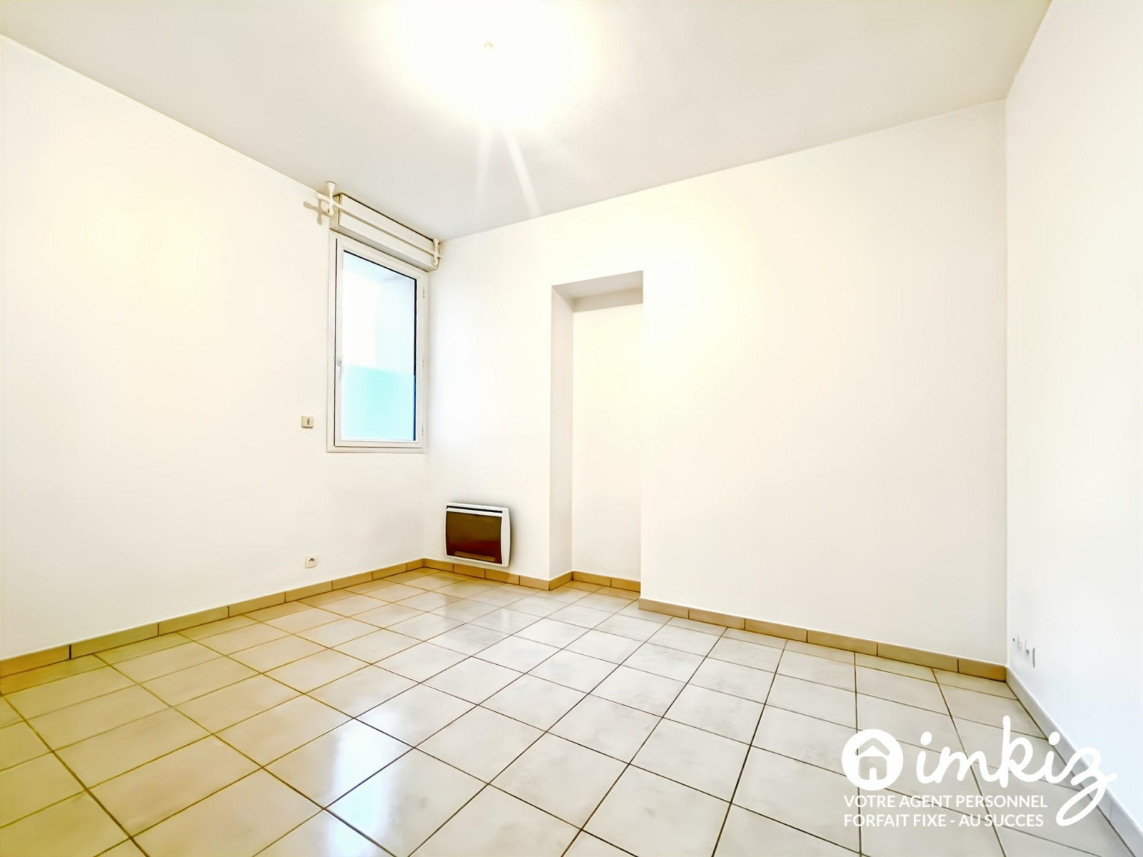 
                                                Vente
                                                 T3 avec cour privative et parking