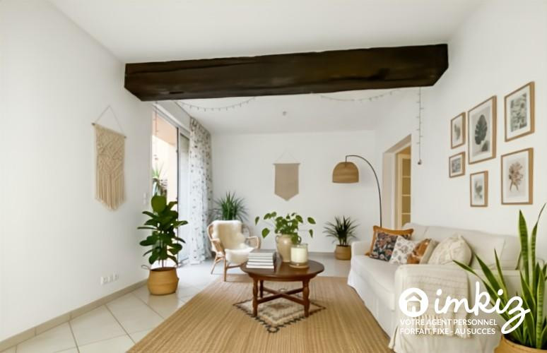 
                                                Vente
                                                 T3 avec cour privative et parking