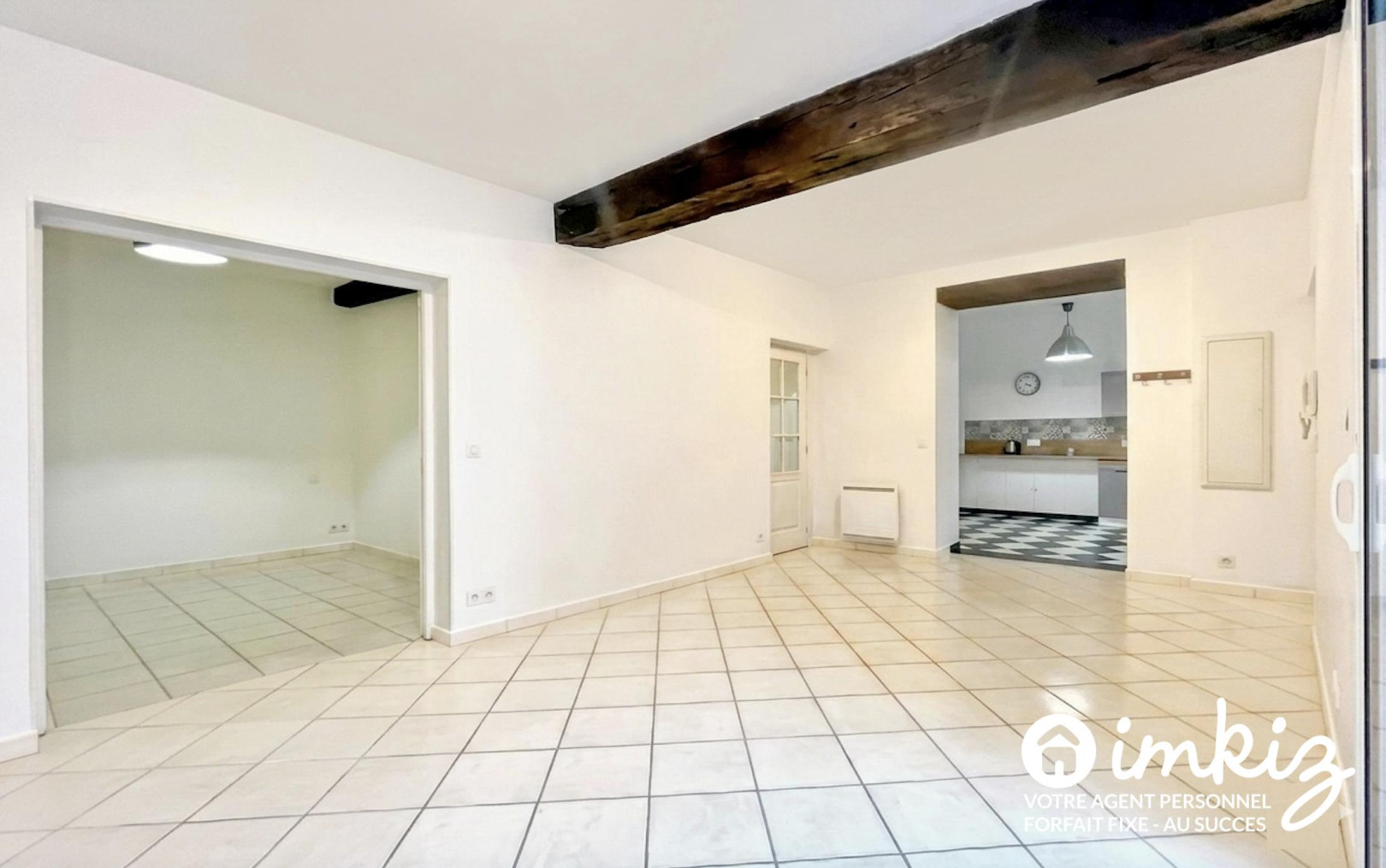 
                                                Vente
                                                 T3 avec cour privative et parking