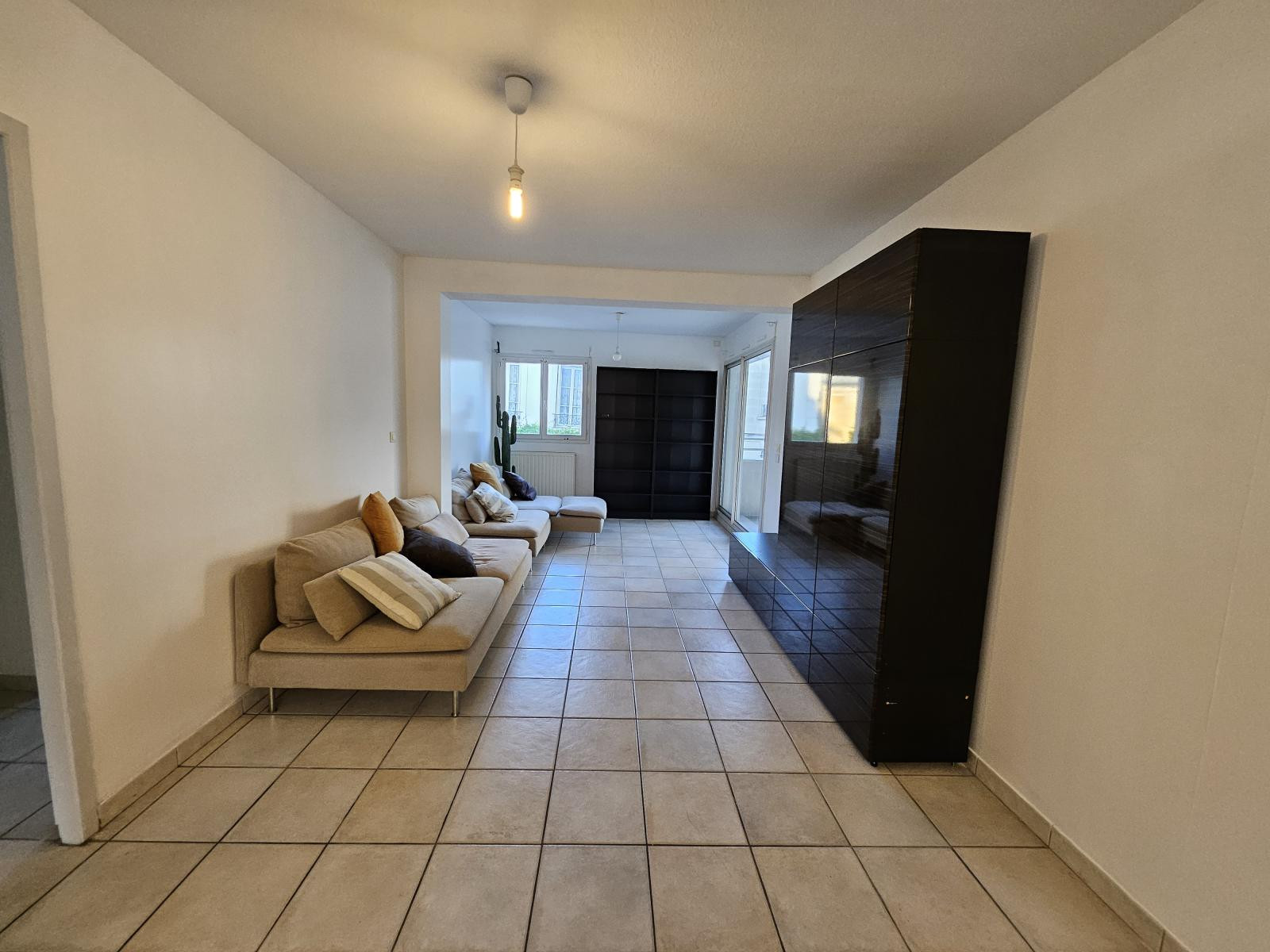 
                                                Location
                                                 T3 avec grandes terrasses