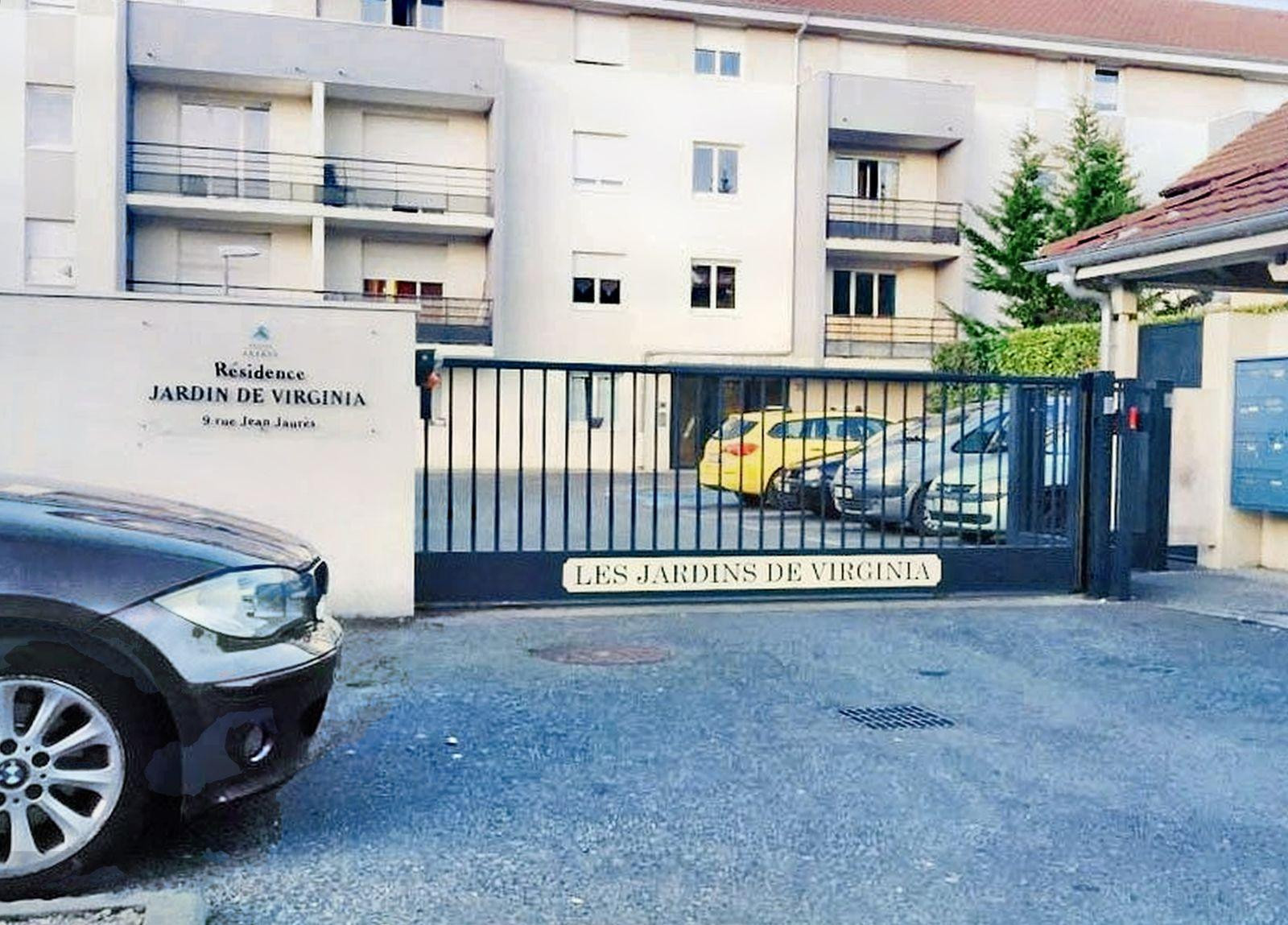 
                                                Location
                                                 T3 avec jardin + 2 parking dans résidence moderne