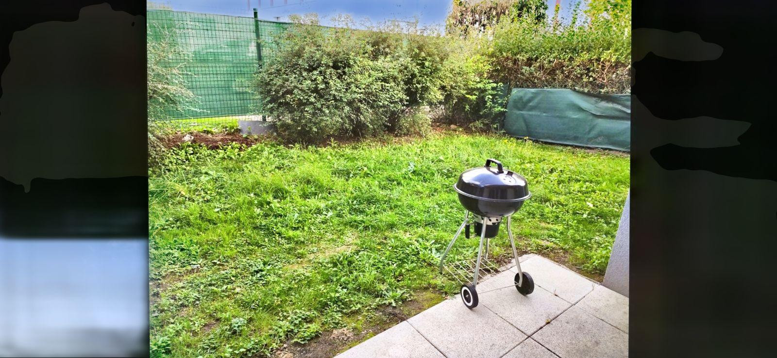 
                                                Location
                                                 T3 avec jardin + 2 parking dans résidence moderne