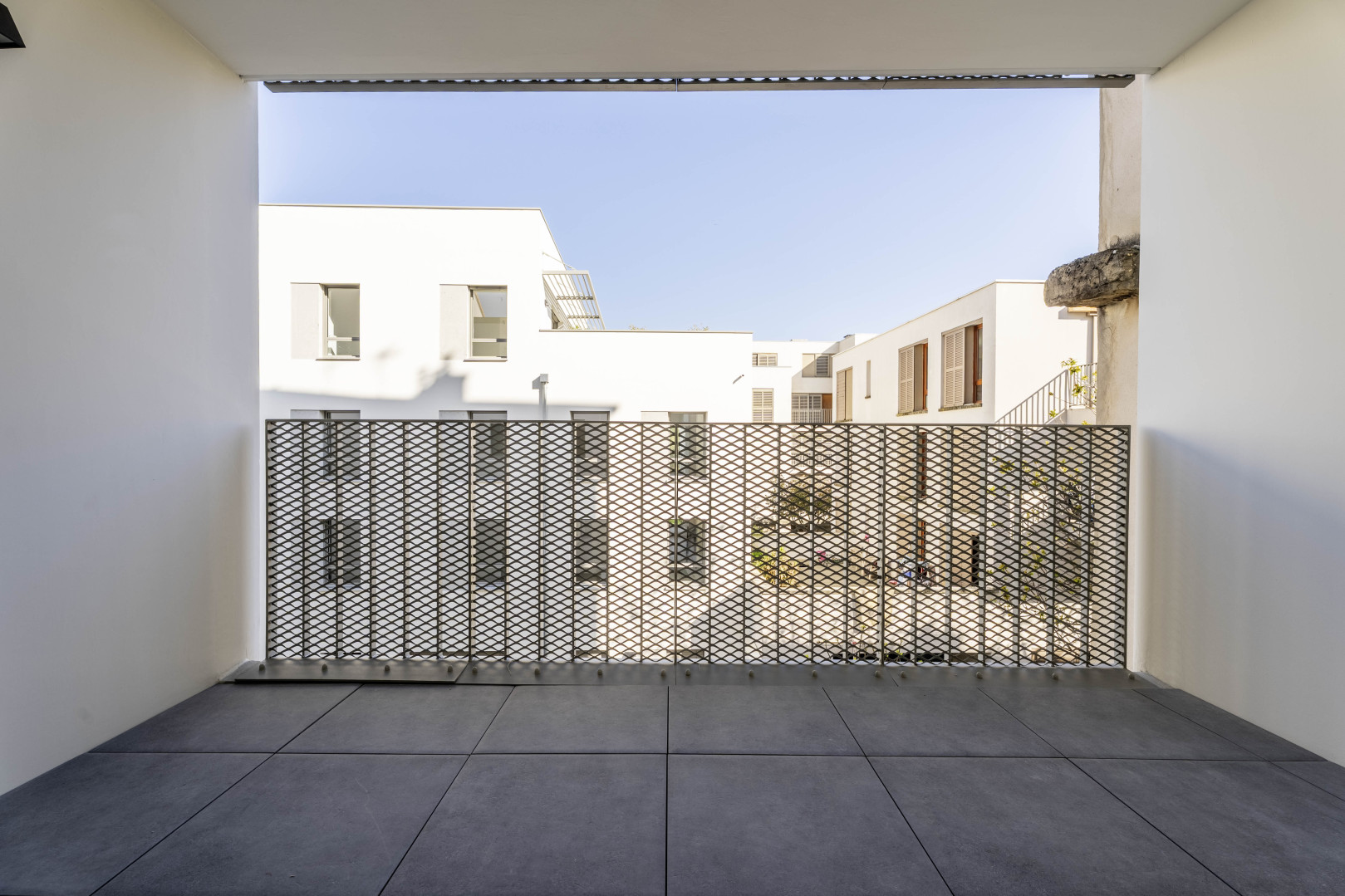 
                                                Vente
                                                 T3 avec loggia - Lyon 9