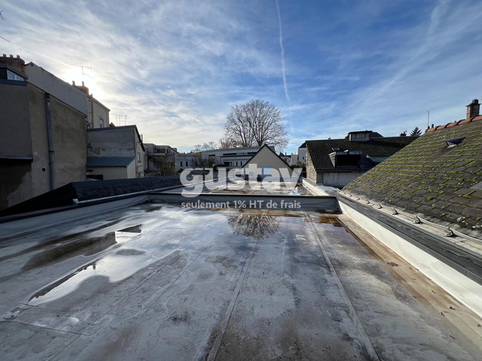 
                                                Vente
                                                 T3 avec terrasse à rénover Place du Lycée - Angers