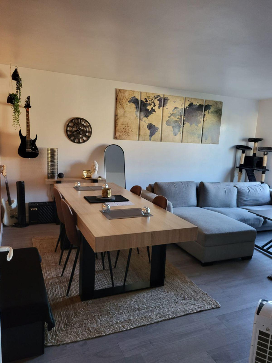 
                                                Location
                                                 T3 bien desservi à Savigny sur Orge