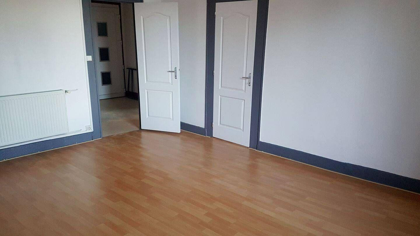 
                                                Location
                                                 T3 Bis prestige 85 m² proche place Bellevue