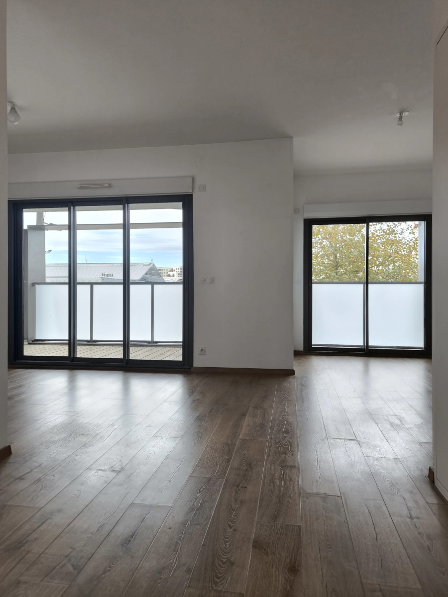 
                                                Location
                                                 T3  Bordeaux