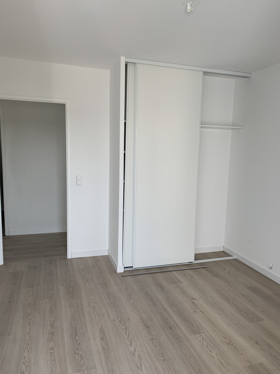 
                                                Location
                                                 T3  BRETIGNY SUR ORGE