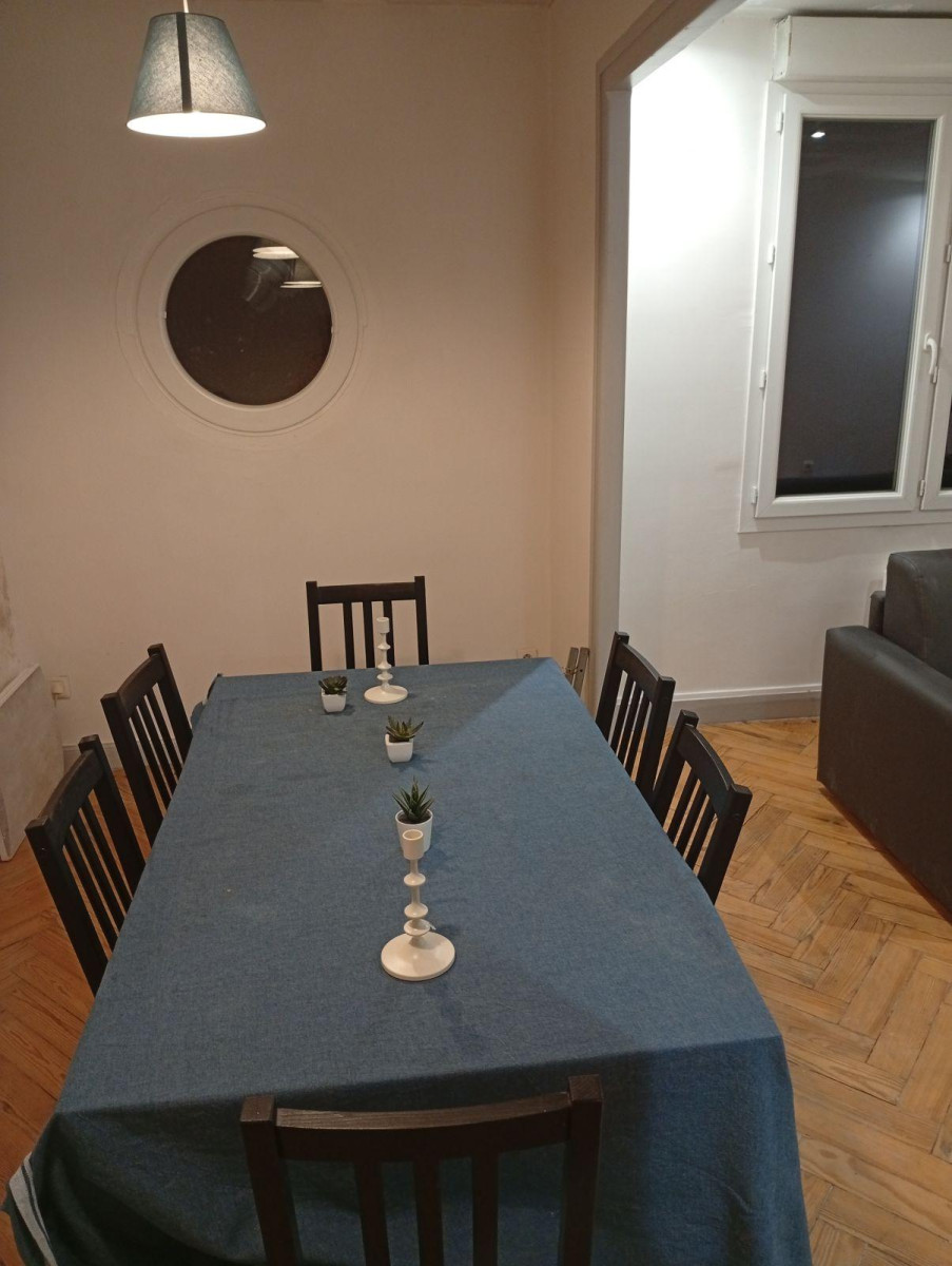 
                                                Location
                                                 T3 calme et refait a neuf avec vue paysagère.