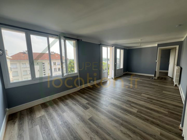 
                                                Location
                                                 T3 CENTRE-VILLE ST QUENTIN