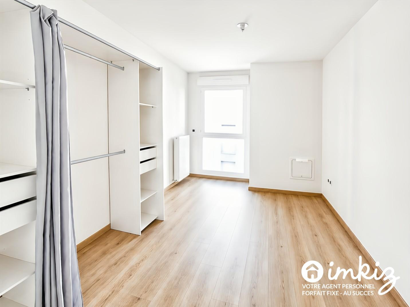 
                                                Vente
                                                 T3 de 60m² - garage, balcon, 2018 - Clé en main !