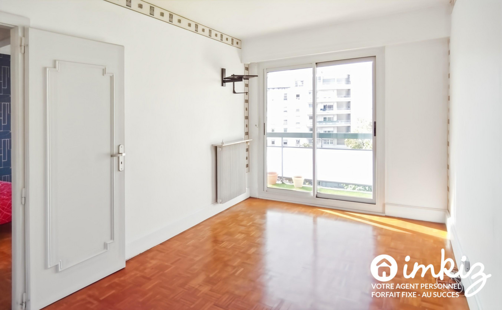 
                                                Vente
                                                 T3 de 61m² balcons + 2 parkings avenue Lacassagne