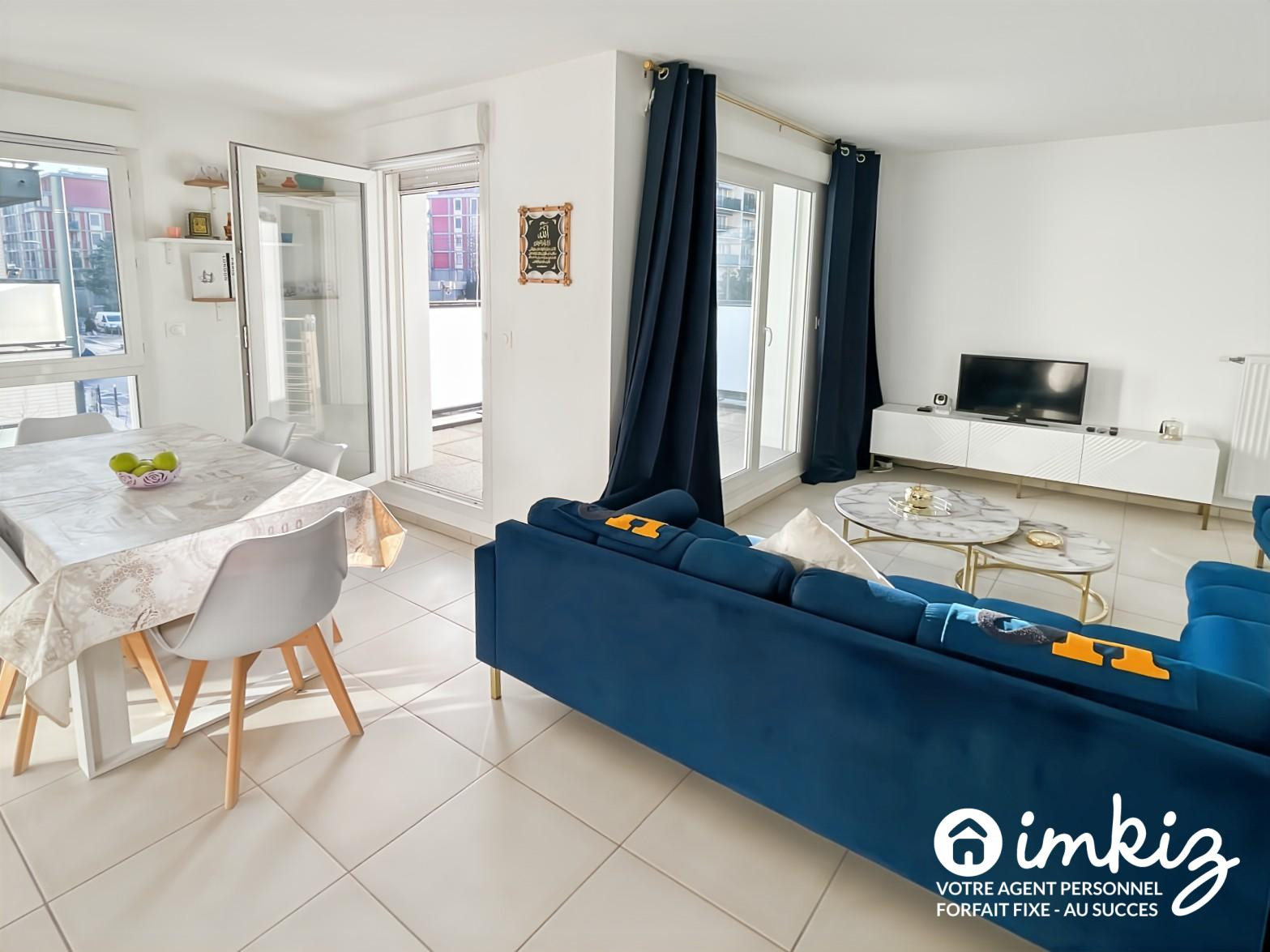 
                                                Vente
                                                 T3 de standing (2023) vendu meublé, avec balcon